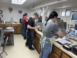 packaging_meals Preparing home delivered meals